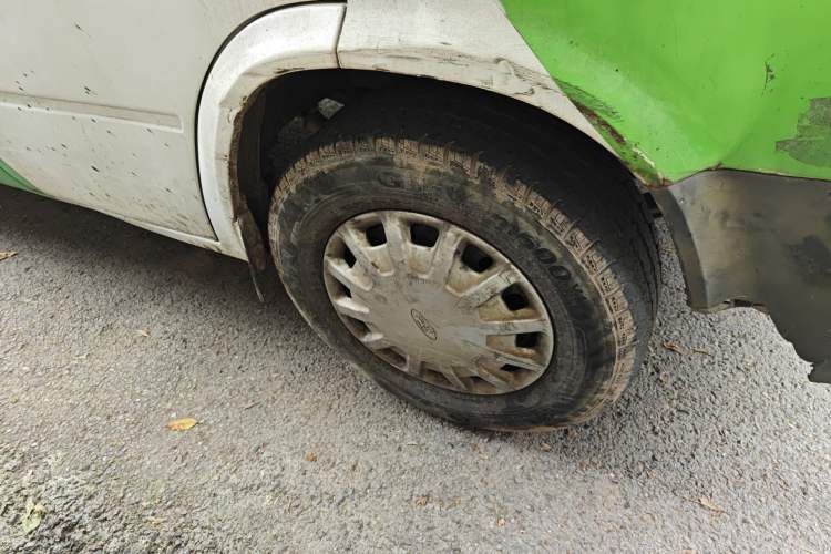 Used Ford Classic Transit 2015 2.8T Diesel Multi-Function Vehicle Short Wheelbase 6-Seater Mid-Roof Edition JX493ZLQ4