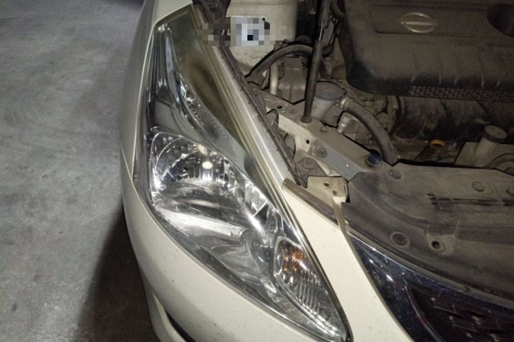 Used Nissan Tiida 2014 1.6L CVT Smart Model Right Front Headlight