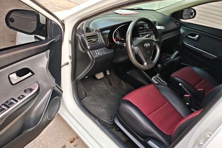 Used Kia K2 2015 Sedan 1.4L Automatic GLS