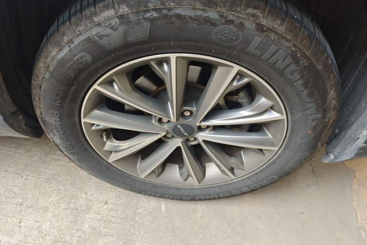 Used JETOUR X90 2019 1.5T Automatic Enjoyment Model 5 Seats China V Emission Standard Right Front Wheel Hub