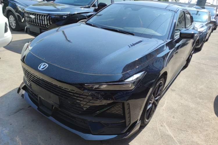 Used CHANGAN UNI-V 2023 1.5T Sport Edition