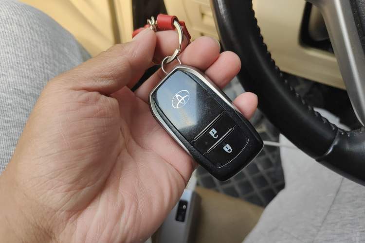 Used Toyota Highlander 2021 2.0T Four-Wheel Drive Luxury Edition 7 Seats Vehicle Key