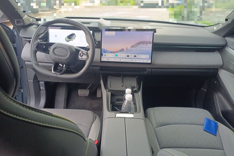 Used Lynk & Co 08 EM-P 2025 245km Ultra-Long Range Halo
