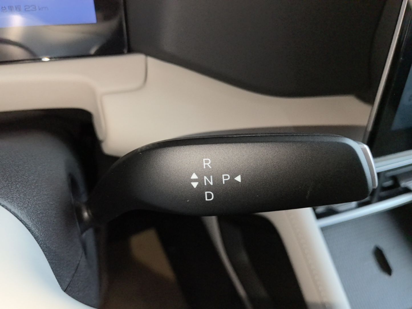 BYD Yuan UP 2027 Model Flying Edition 301KM Navigation Version — снимка 16