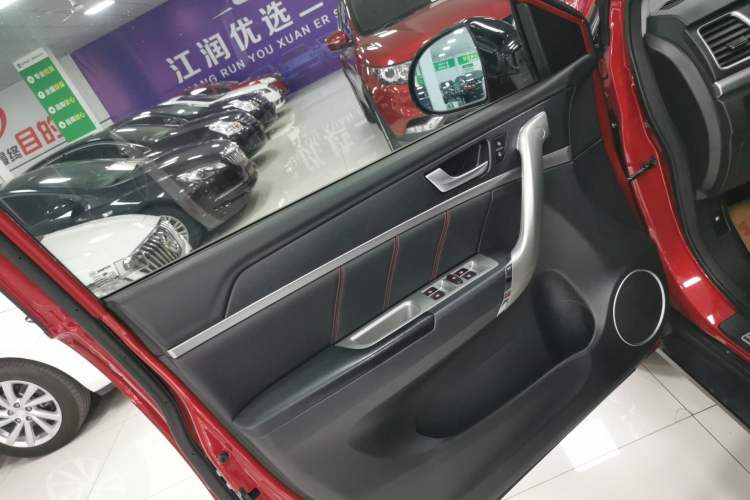 Used Haval H6 2017 Red-Label Sport Edition 1.5T Automatic Two-Wheel Drive Luxury Model