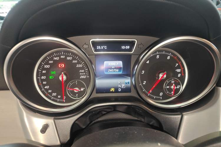 Used Mercedes-Benz GLE Coupe 2017 GLE 400 4MATIC Coupe SUV