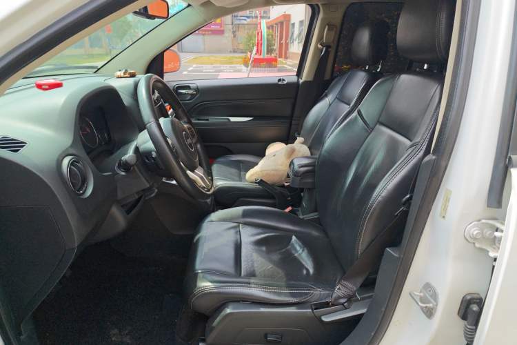 Used Jeep Compass 2013 2.0L two-wheel drive luxury version