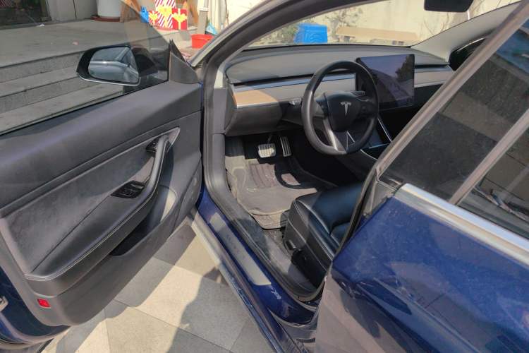 Used Tesla Model 3 2019 Standard Range Rear-Drive Upgraded Version
