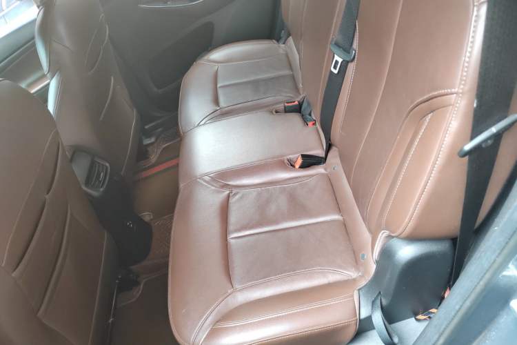 Used Buick GL6 2018 18T 5-seat Luxury Model
