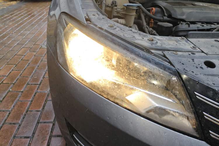 Used Volkswagen Passat 2011 1.8 TSI DSG Prestige Edition Right Front Headlight