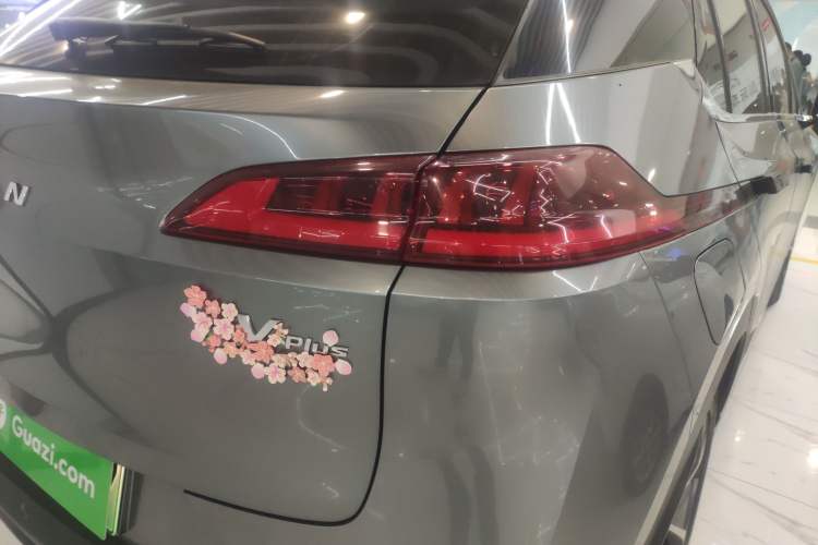 Used AION V 2021 Plus 70 Smart Technology Edition Lithium Iron Phosphate Exterior 3