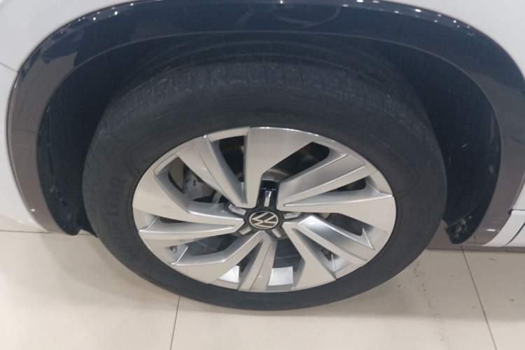 Used Volkswagen Tayron X 2020 330TSI Two-Wheel Drive Luxury Smart Connectivity Version
