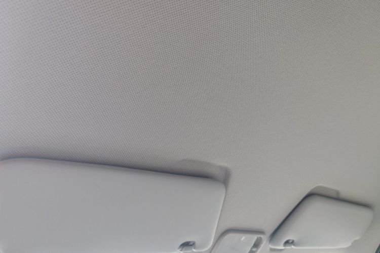 Used Wuling Hongguang MINIEV 2022 Macaron Premium Model – Lithium Iron Phosphate Headliner