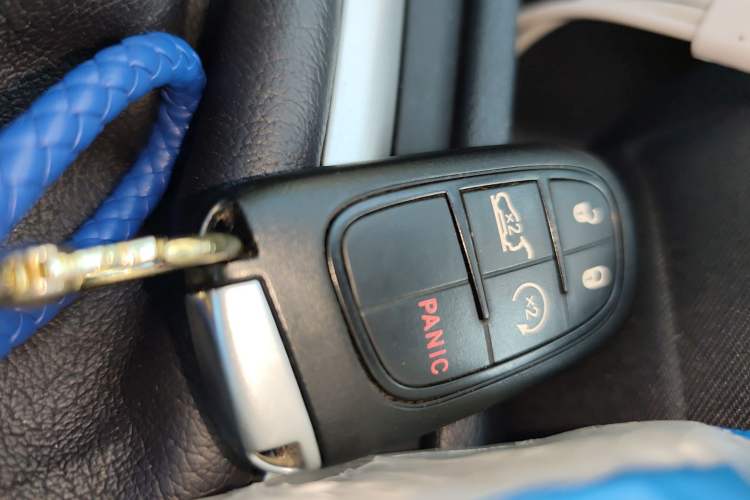 Used Jeep Cherokee 2017 2.4L Leading Smart Edition
