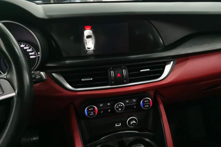 Used Alfa Romeo Stelvio 2017 2.0T 200HP Elite Edition
