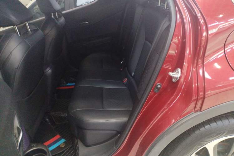 Used Toyota IZOA 2018 2.0L Yichi Version China VI Standard Left Rear Seat