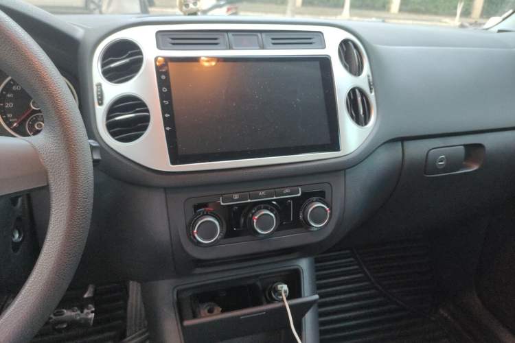 Used Volkswagen Tiguan 2015 1.8TSI Automatic Two-Wheel Drive Trend Edition