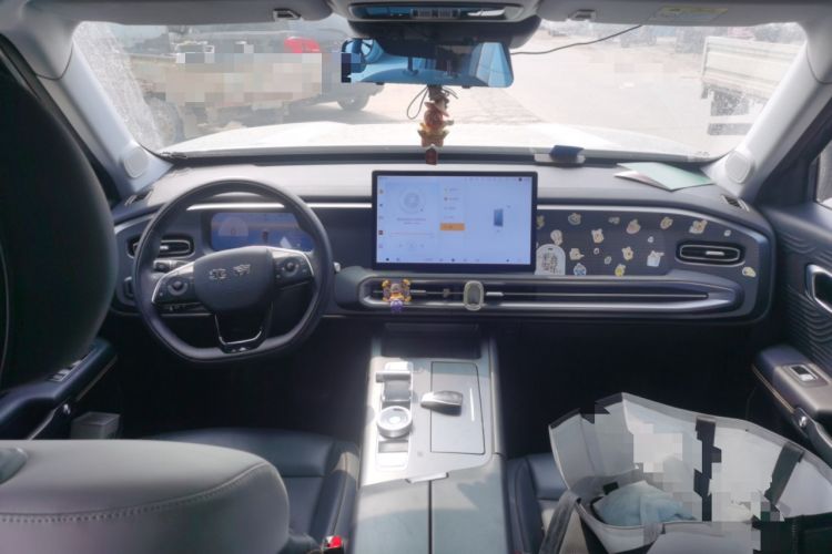 Used BAIC Off-Road BJ30 2024 1.5T Magic Electric Drive Advanced Version Center Console