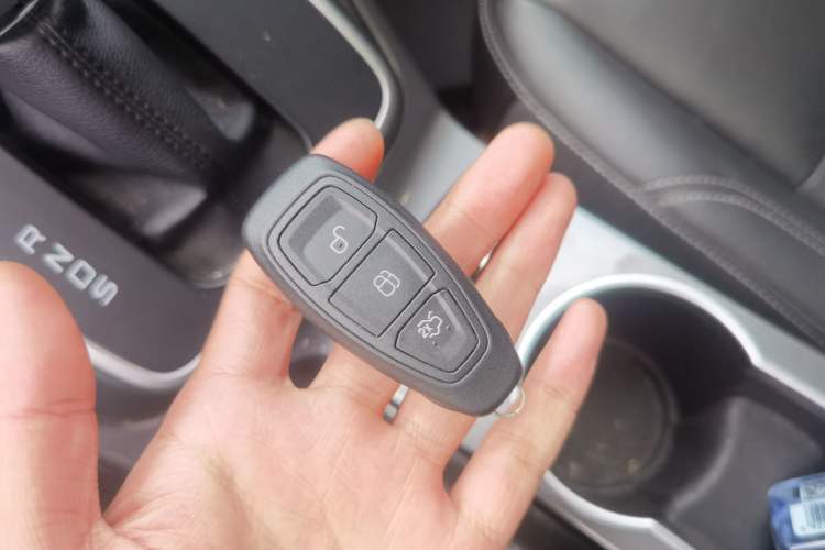 Used Ford Kuga 2015 2.0L GTDi Four-Wheel Drive Elite Model