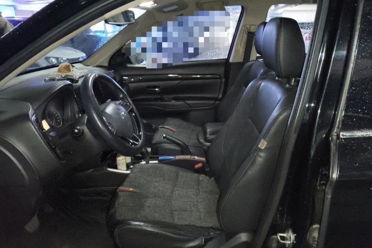 Used Mitsubishi Outlander 2017 2.0L Two-Wheel Drive Glory Edition 5 Seats
