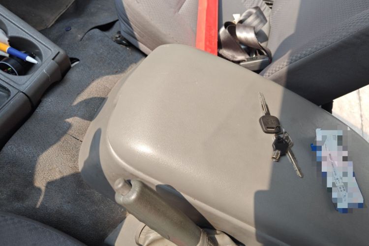 Used Jinbei Hiace 2014 2.0L Fifth-Generation Power King Classic V19 Vehicle Key