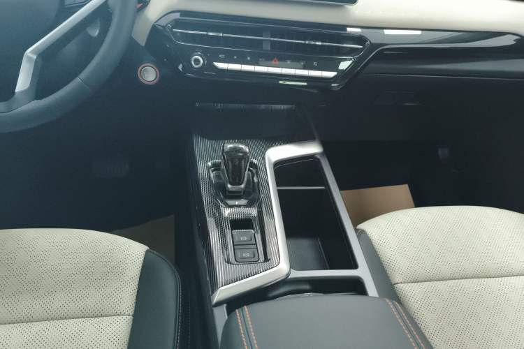 Used Haval LHERY 2021 High-Performance Version 1.5T Golden Rabbit
