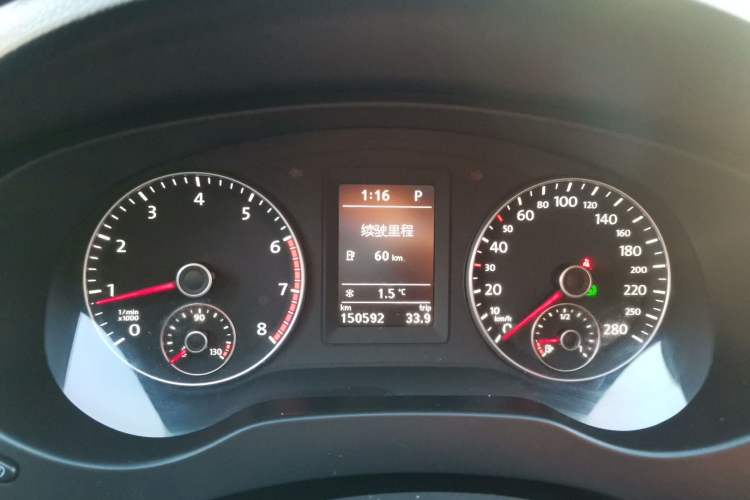 Used Volkswagen Sagitar 2014 1.4TSI Automatic Luxury Model
