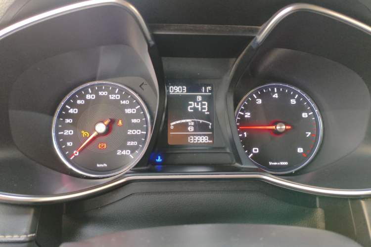Used MG 6 2017 20T Manual Luxury Smart Connect Version China V Standard
