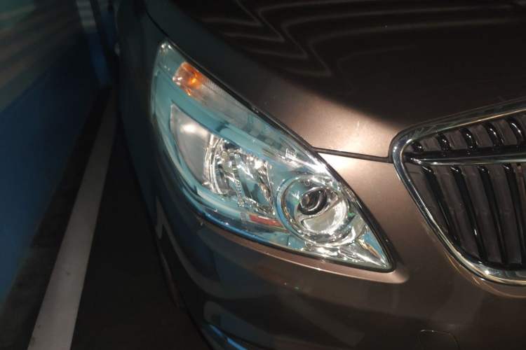 Used Buick GL8 2017 25S Prestige Version China V Standard Right Front Headlight