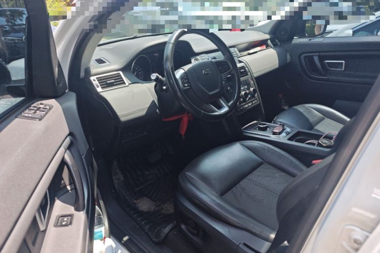 Used Land Rover Discovery Sport 2019 240 PS PURE Edition China VI Standard Driver Seat