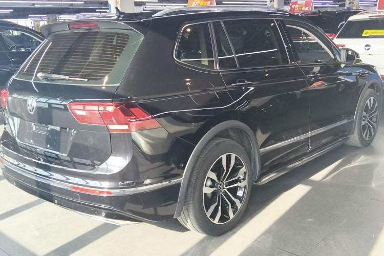 Used Volkswagen Tiguan L 2021 330TSI Automatic Two-Wheel Drive R-Line Enhanced Edition
