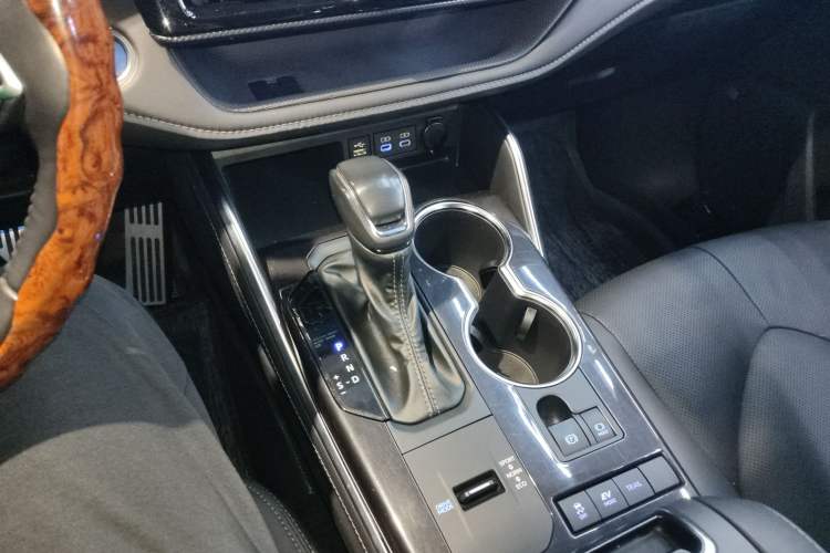 Used Toyota Crown Kluger 2021 2.5L HEV Four-Wheel Drive Flagship Edition