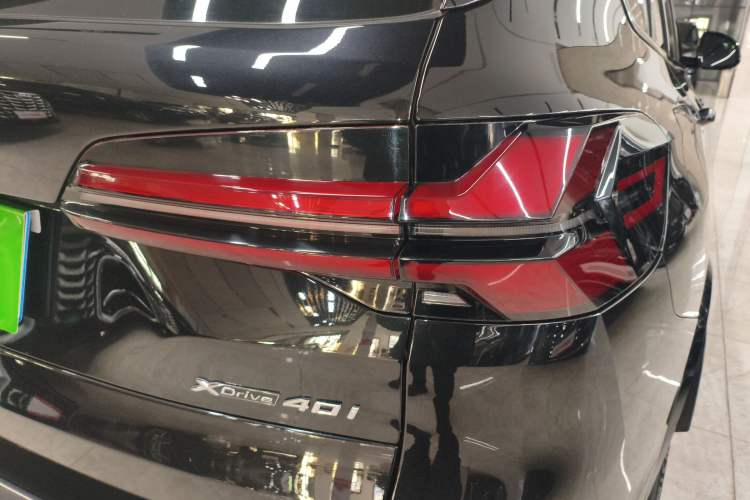 Used BMW X5 2022 xDrive40i Luxury Edition M Sport Package
