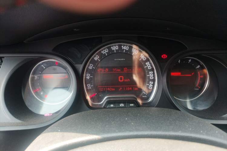 Used Citroen C5 2013 2.0L Manual Comfort Version