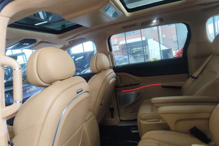 Used VOYAH Dream 2024 PHEV Ultra-Long Range Flagship Edition Headliner