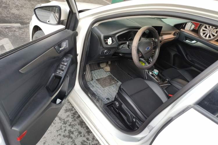 Used Ford Focus 2020 Sedan EcoBoost 180 Automatic Trend Edition