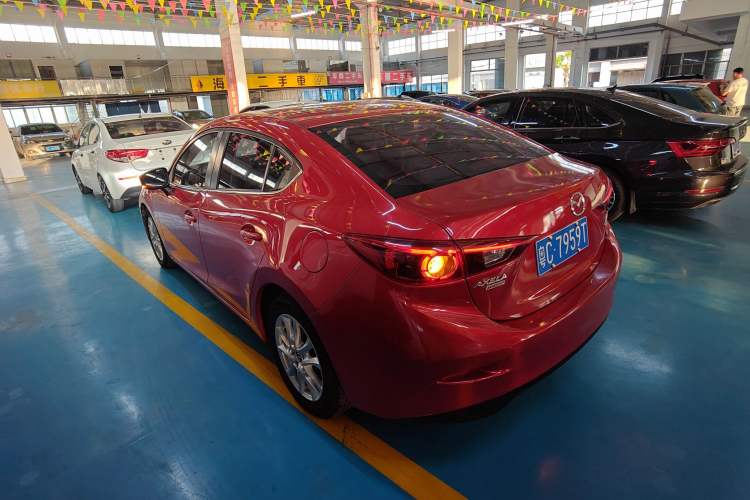 Used Mazda Mazda 3 Axela 2019 Cloud-Controlled Sedan 1.5L Automatic Luxury Model China VI Standard

