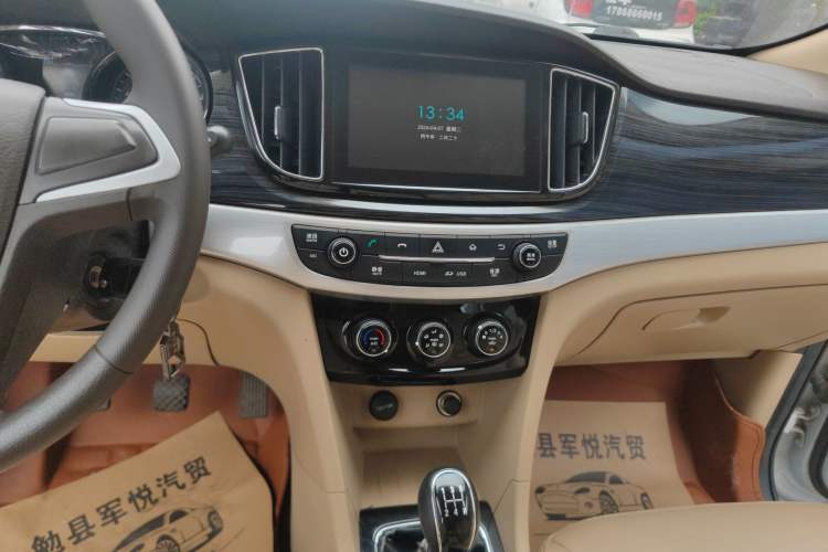 Used Baojun 730 2016 1.5L Manual Comfort Version 7 Seats China V Emission Standard