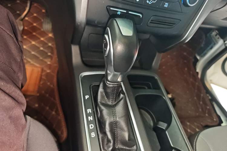 Used Ford Kuga 2018 EcoBoost 180 Two-Wheel-Drive Elite Trim