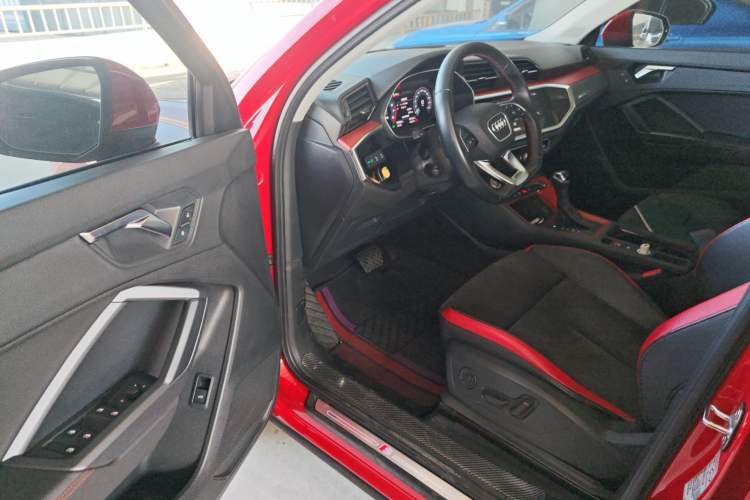 Used Audi Q3 2019 35 TFSI Fashion Dynamic Model
