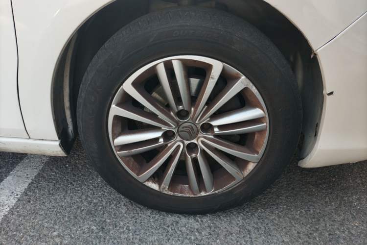 Used Citroen C4L 2013 1.8L Automatic Jingzhi Edition Right Front Wheel Hub