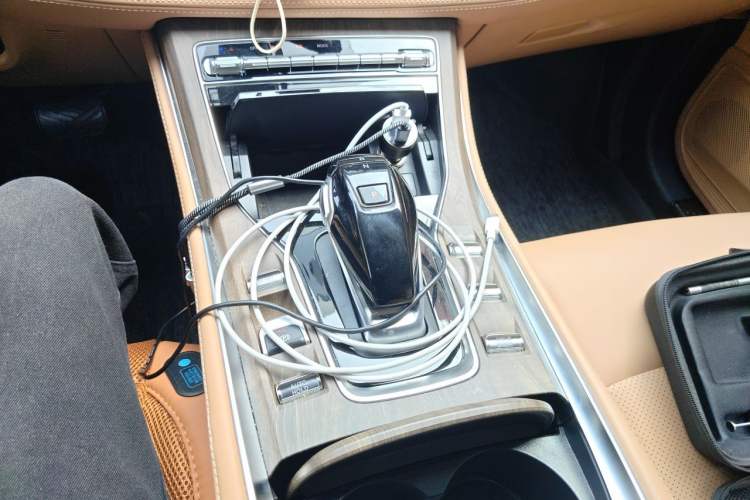 Used Landian E5 2023 1.5L DE-i 100KM Zhenxiang Edition 7-Seater