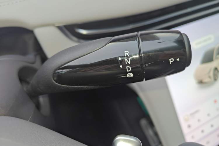 Used IM LS7 2023 90 kWh Elite Rear-Drive Version Gear Lever