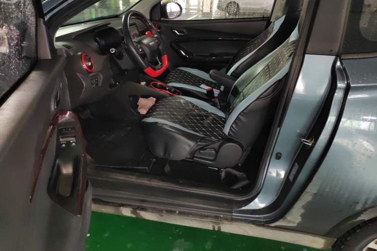 Used Chery Little Ant 2022 Sweet Pink Edition Low-Sugar Version Lithium Iron Phosphate 30 kW 301 km Driver Seat