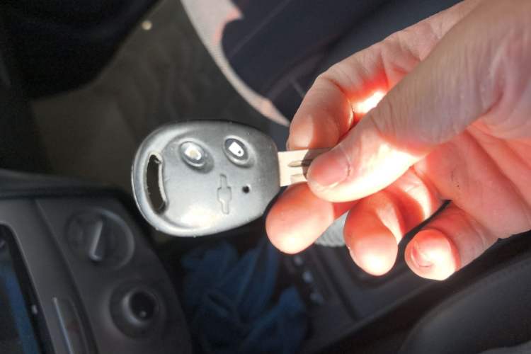 Used Chevrolet Sail 2013 Sedan 1.2L Manual Fashionable Happiness Edition
