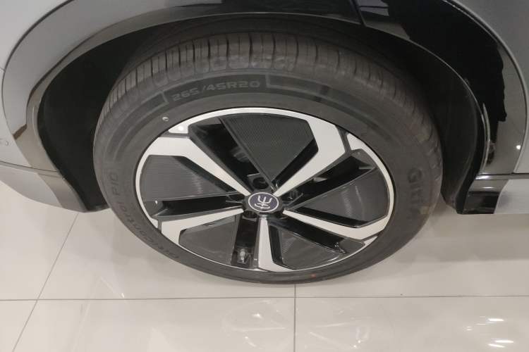 Used BYD Song L EV 2025 Intelligent Driving Version 662 km LiDAR Excellence Edition Exterior 5