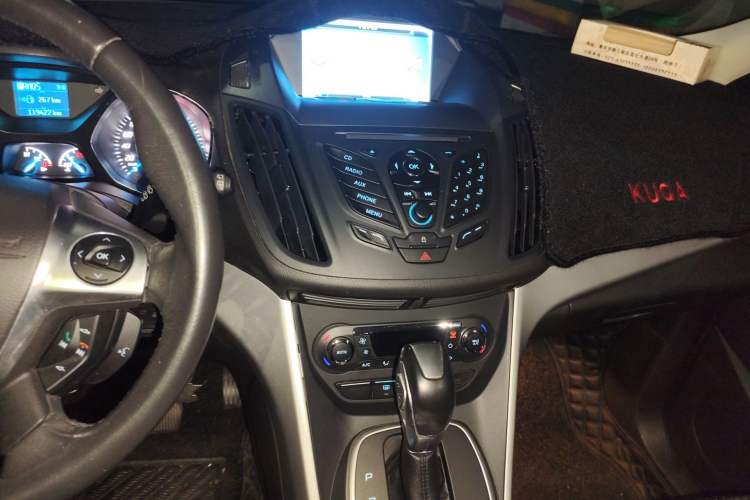 Used Ford Kuga 2013 1.6L GTDi Two-Wheel-Drive Trend Model Audio And AC Panel