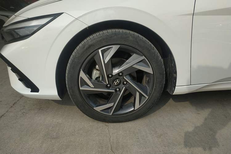 Used Hyundai Elantra 2023 1.5L CVT GLX Elite Edition Exterior 1