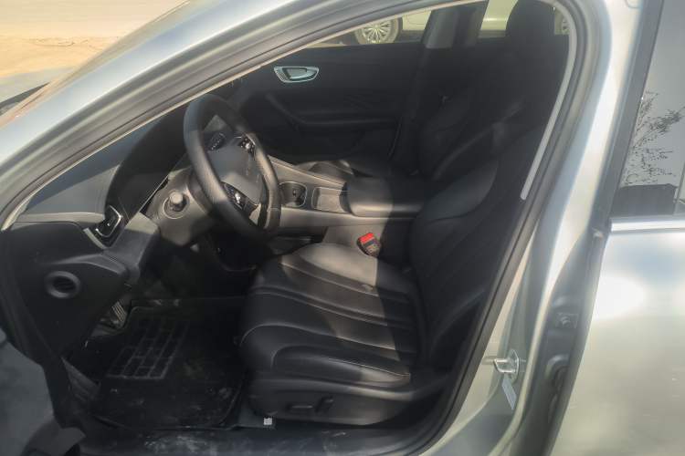 Used Roewe D7 2025 DMH 125km World Champion Excellence Edition
