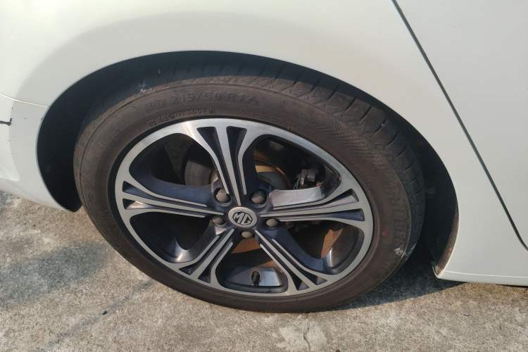 Used MG 6 2017 20T Automatic Luxury Smart Connect Version China V Standard Right Rear Wheel Hub